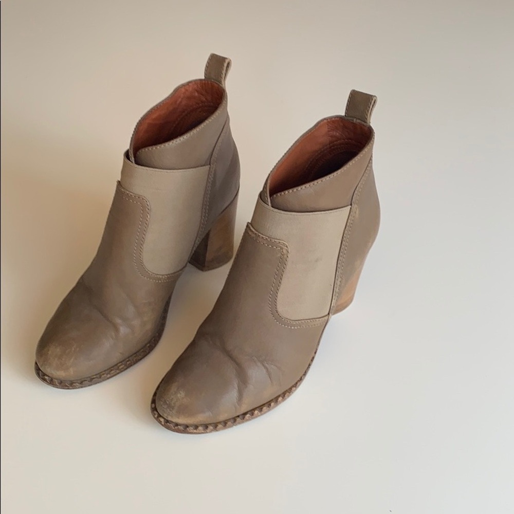 Marc Jacobs ankle booties